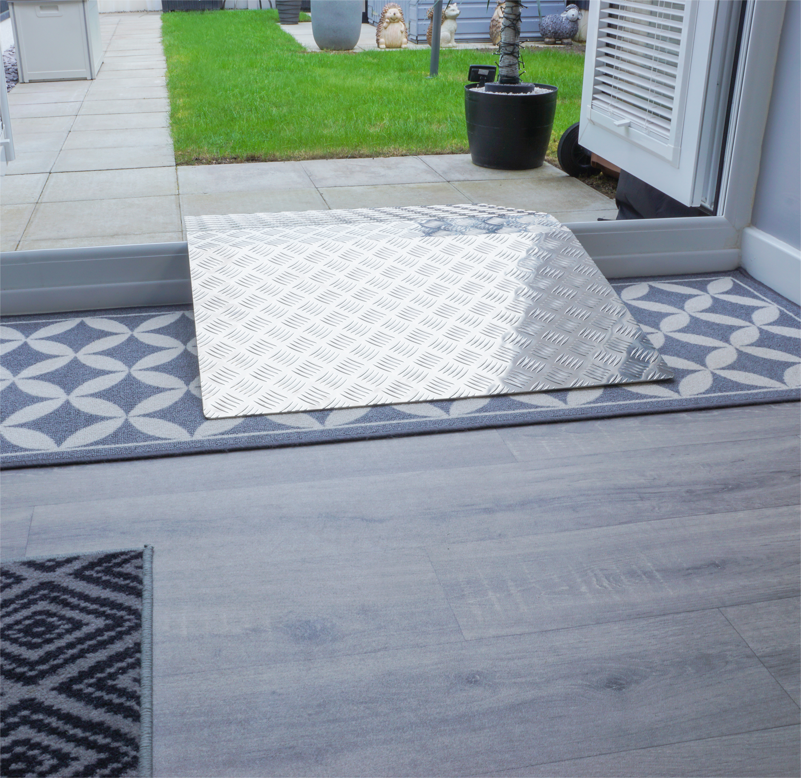 Aidapt Aluminium Threshold Bridging Ramp (600-1000mm) - Image 7