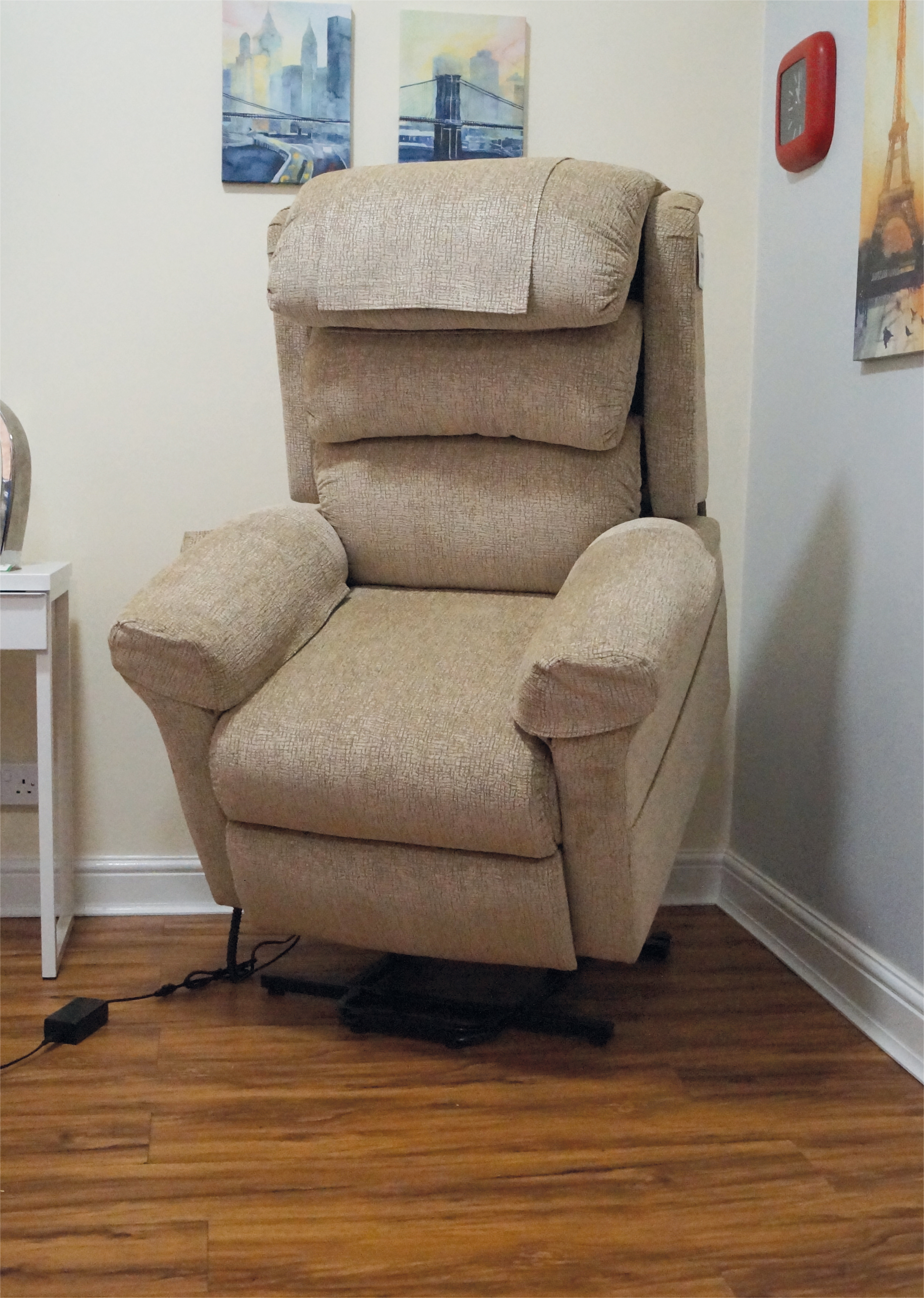 Ecclesfield Series Wall Hugging Rise & Recliner in Chenille Material (OAT) - Image 4