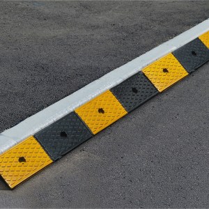 1.5" High Rubber Threshold Ramp