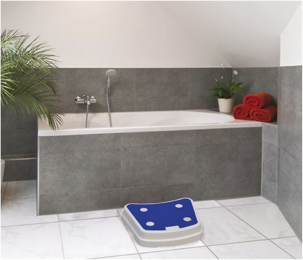 Aidapt Plastic Stackable Bath Step