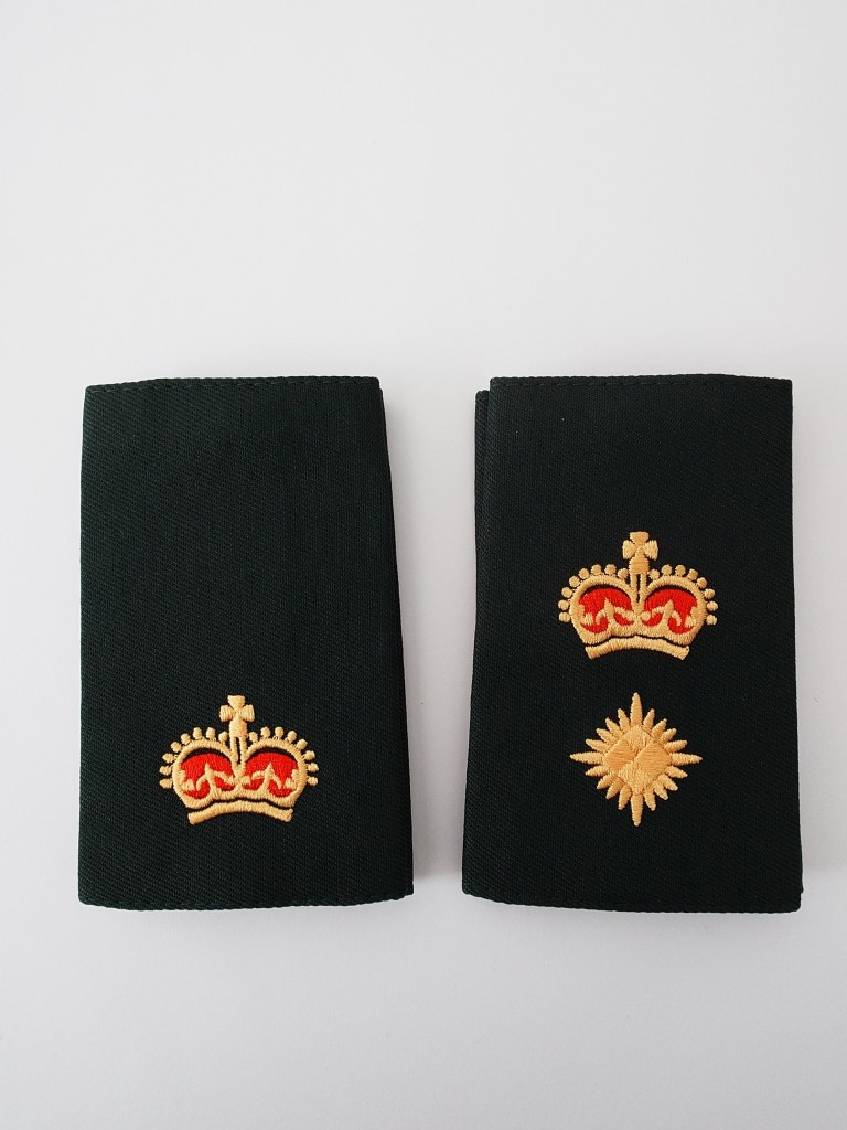 Crown or Crown with Pip Epaulettes (Pair Set)