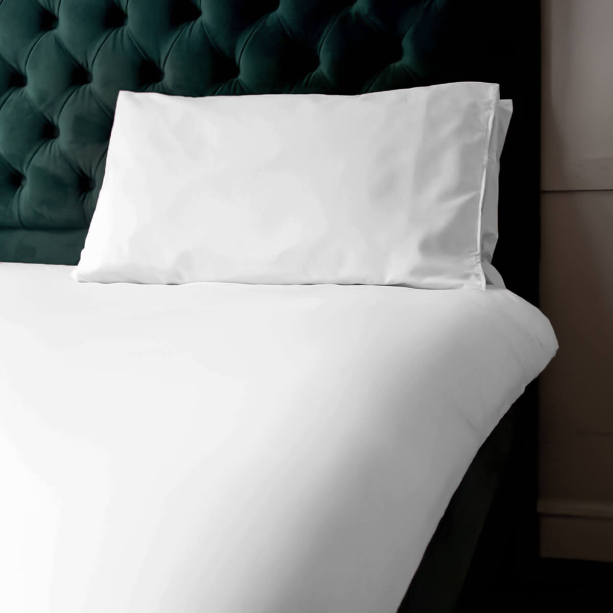 Polycotton Easycare Pillowcase (White or Cream) - Image 3